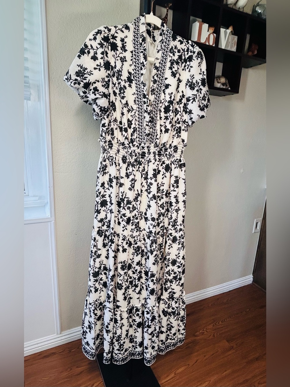 Max Studio Black/Cream Floral Tiered Maxi Dress, short flutter sleeves, size L
